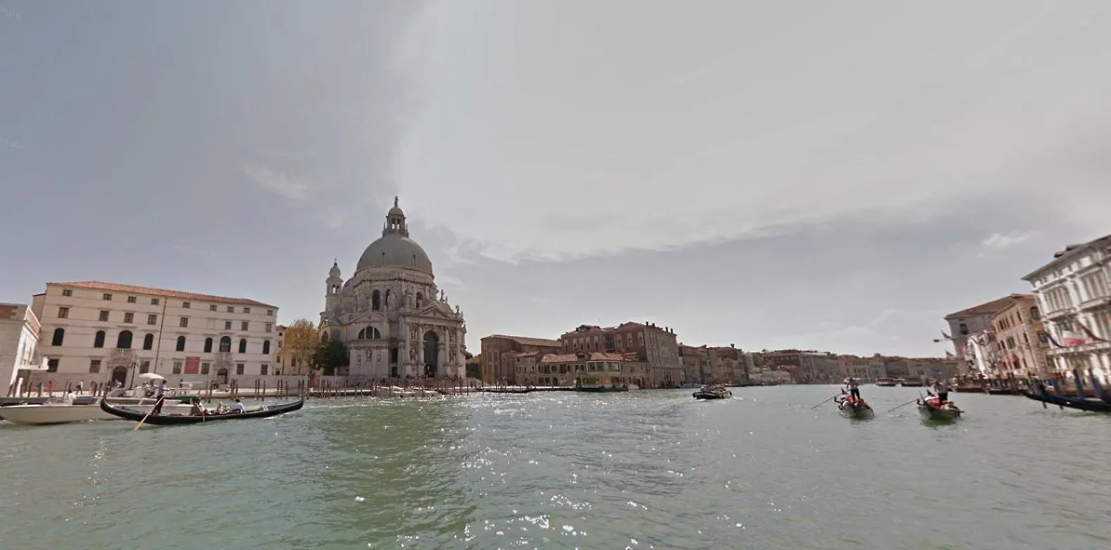 Vintage Villa Venice